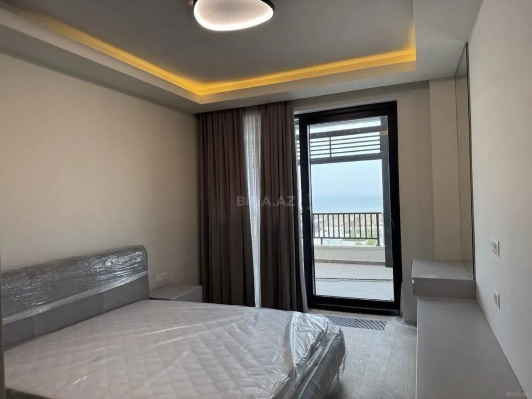 Kirayə verilir 3 otaqlı mənzil 150 m²