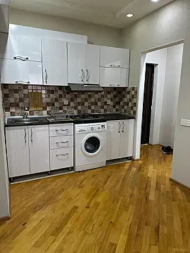 Kirayə verilir 2 otaqlı mənzil 74 m²