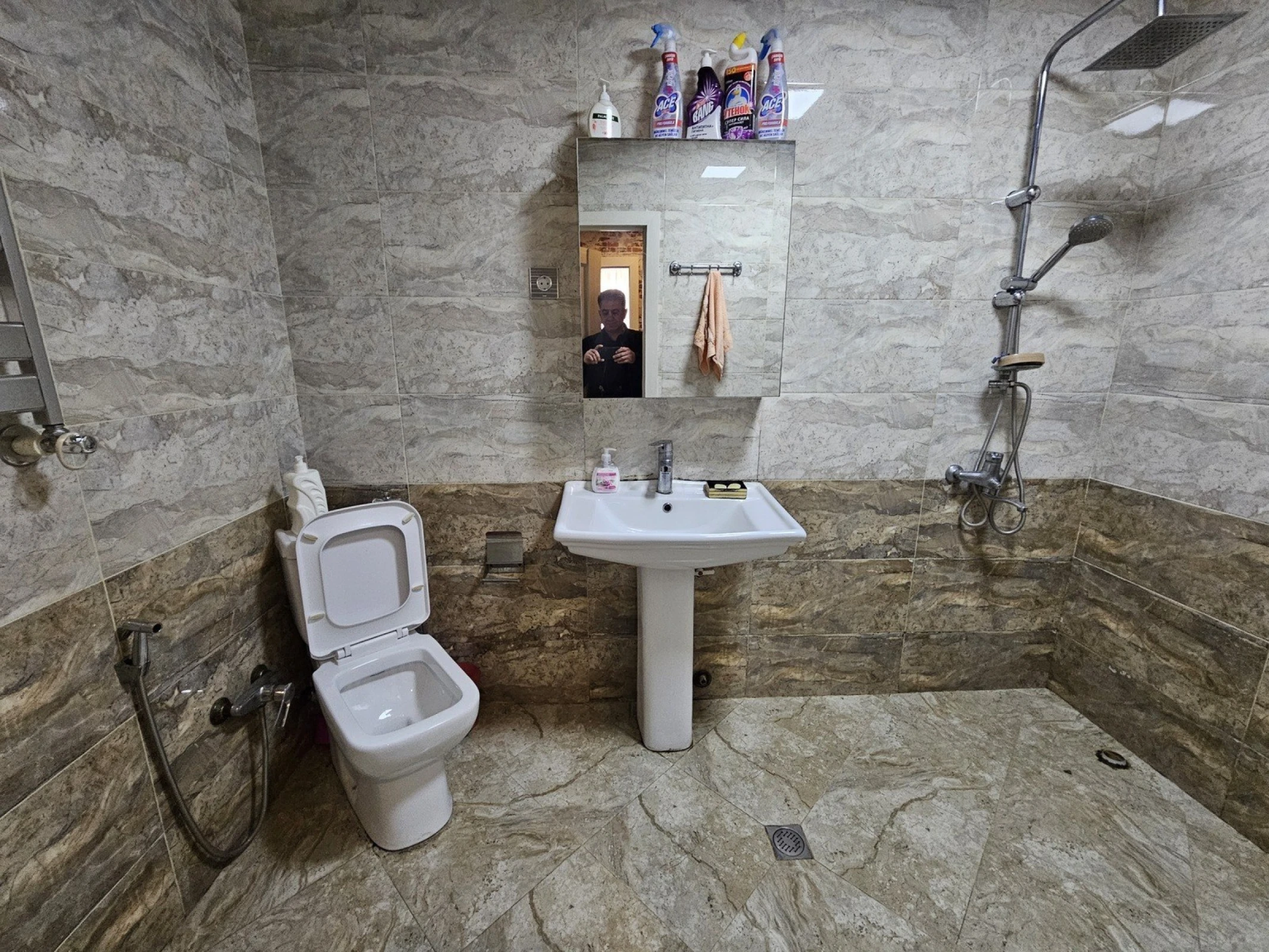 Satılır 2 otaqlı mənzil 42 m²