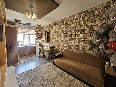 Satılır 2 otaqlı mənzil 42 m²