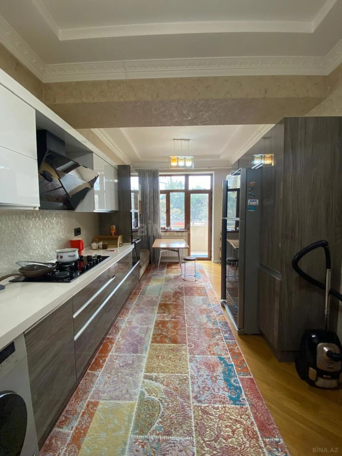 Satılır 3 otaqlı mənzil 155 m²