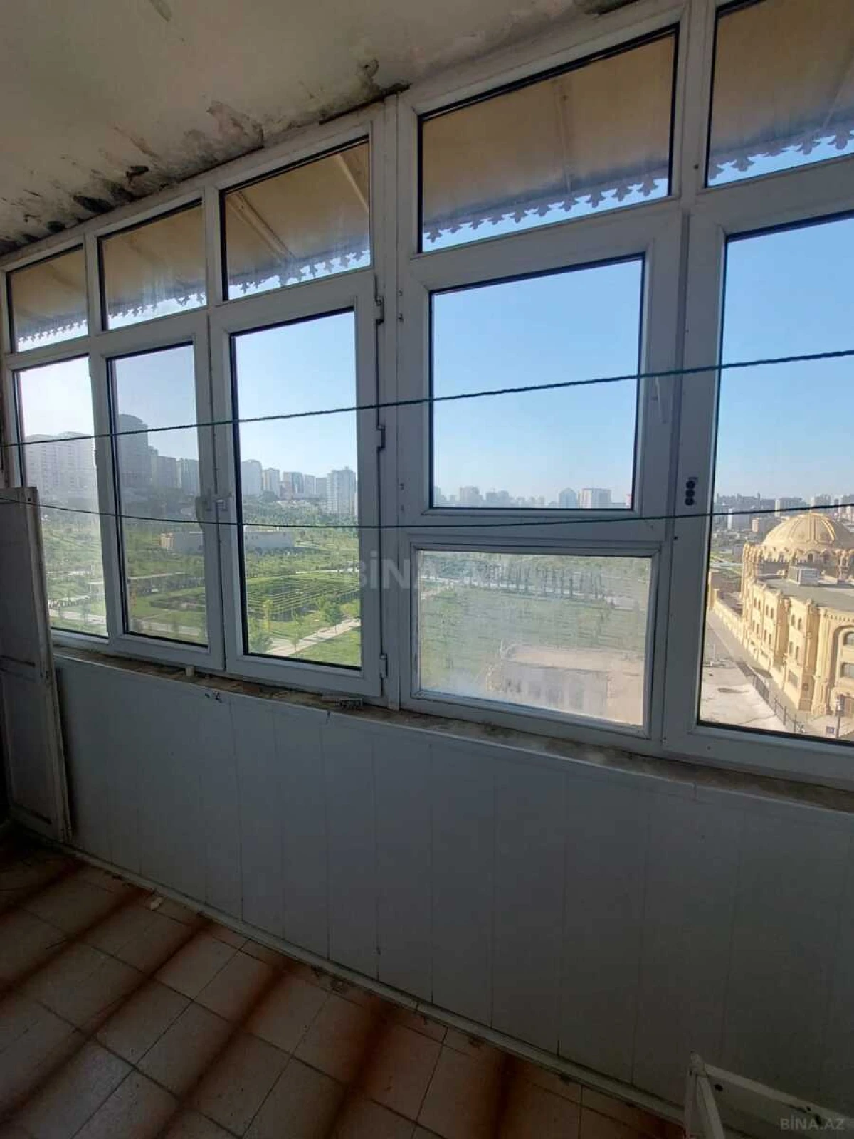 Satılır 2 otaqlı mənzil 70 m²