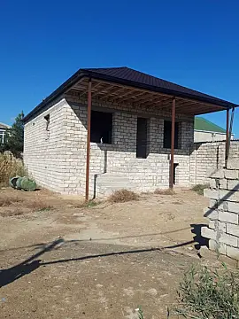 Satılır 4 otaqlı həyət evi 130 m² — Bakı 4 otaq 130.00 m²