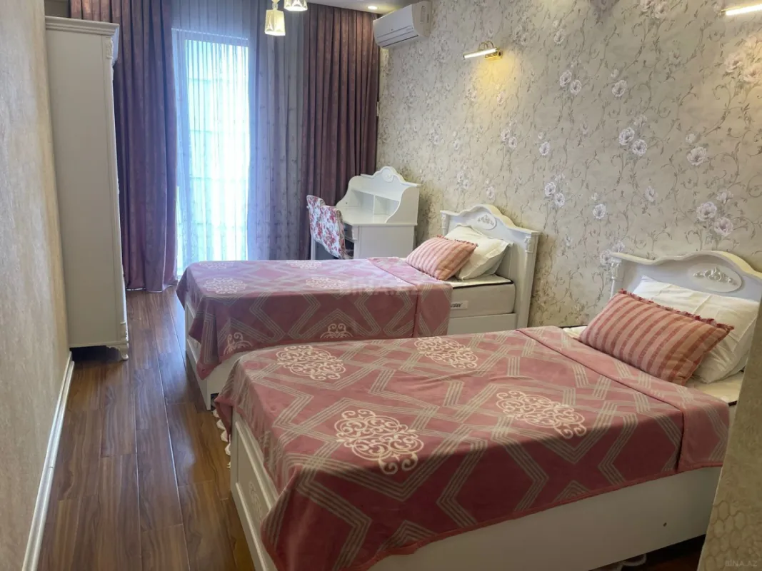 Kirayə verilir 5 otaqlı mənzil 200 m²