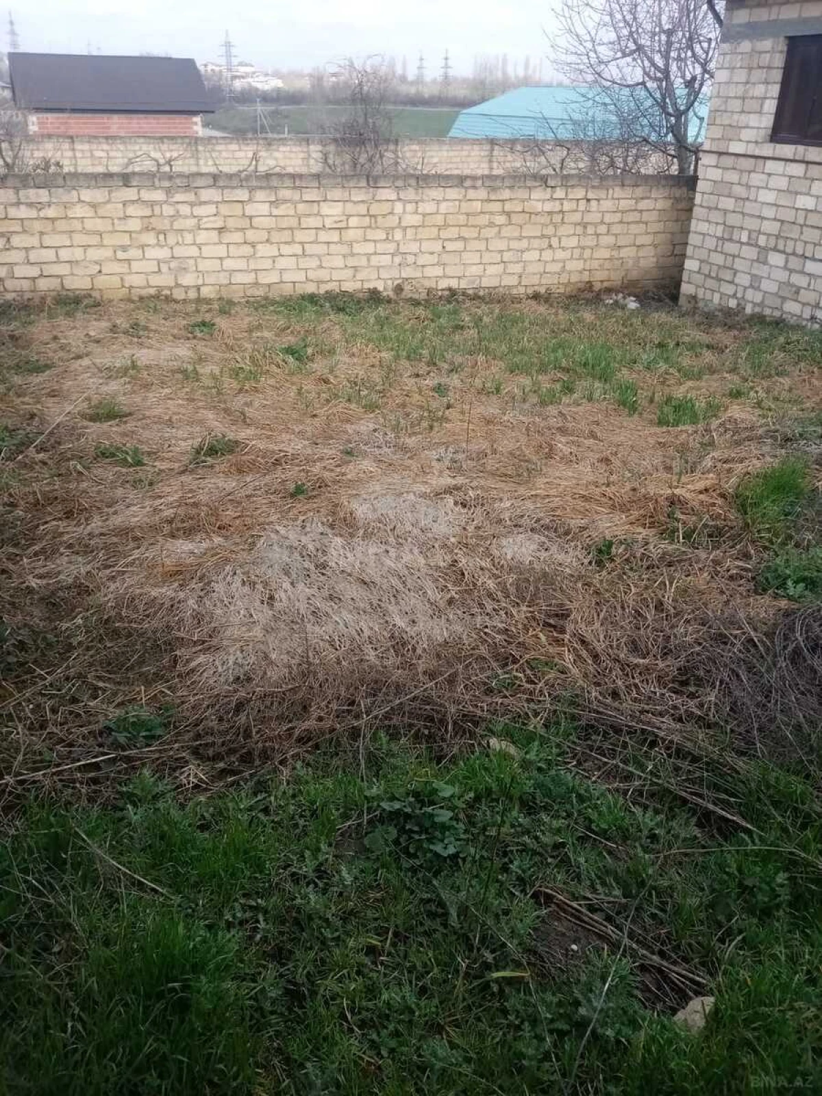 Satılır 6 otaqlı həyət evi 240 m²
