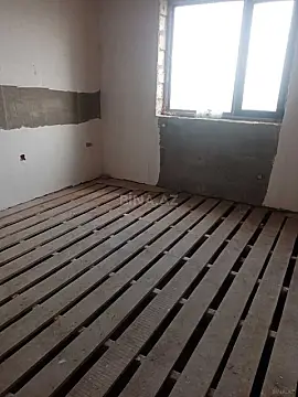 Satılır 6 otaqlı həyət evi 240 m²