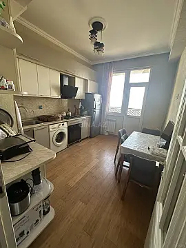 Satılır 3 otaqlı mənzil 88 m²