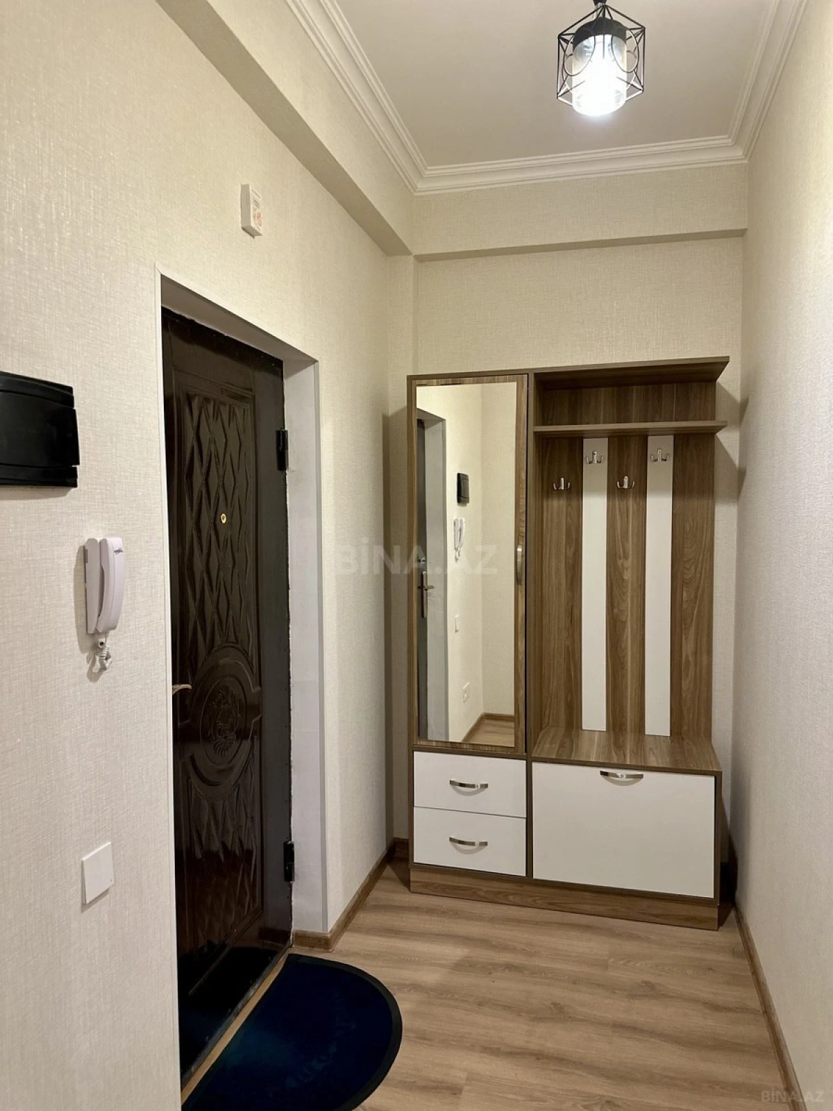 Kirayə verilir 2 otaqlı mənzil 72 m²