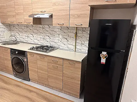 Kirayə verilir 2 otaqlı mənzil 72 m²