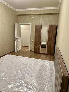 Kirayə verilir 2 otaqlı mənzil 72 m²