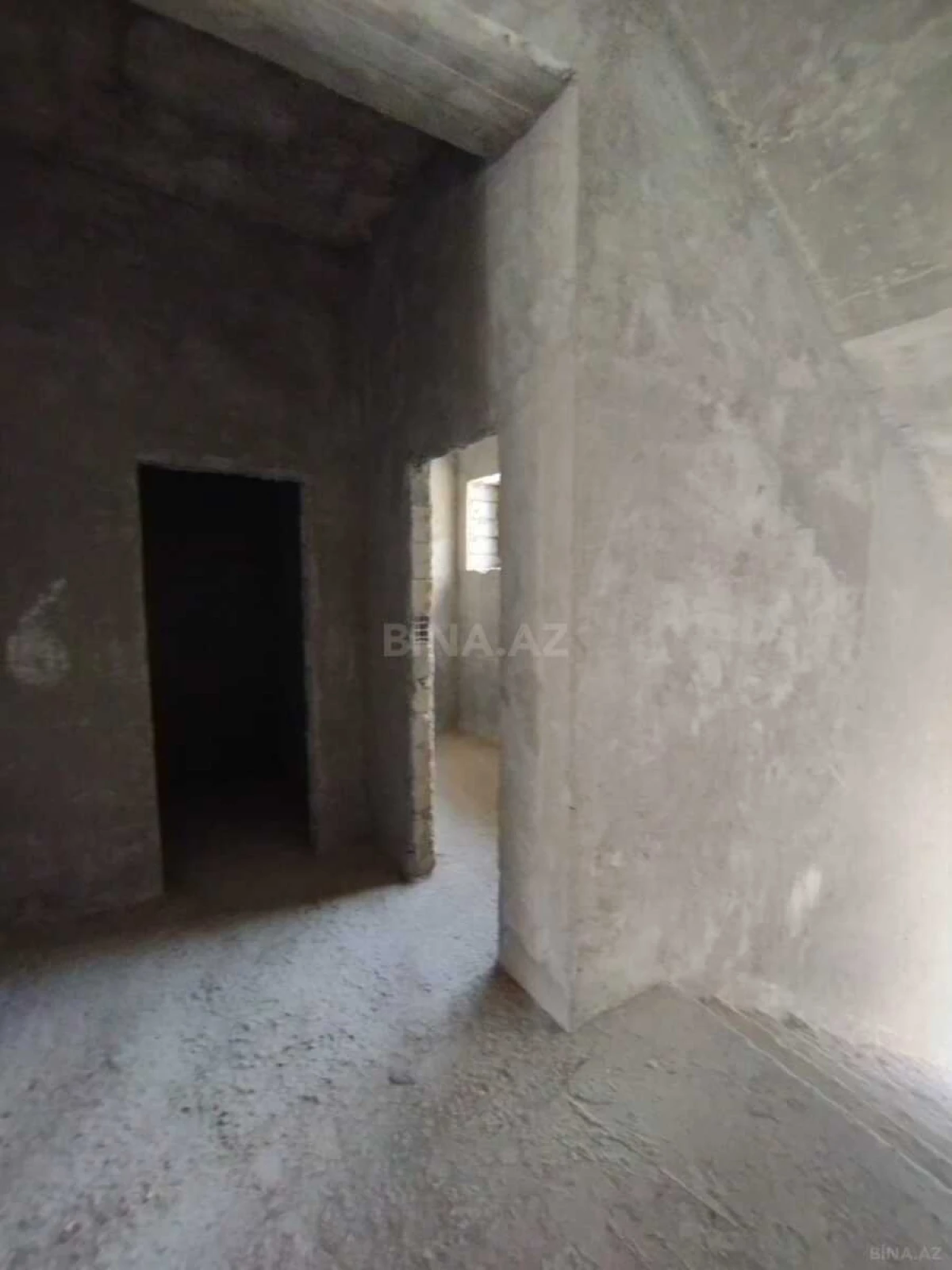 Satılır 2 otaqlı mənzil 95 m²