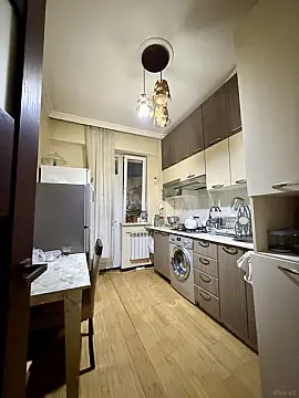 Satılır 2 otaqlı mənzil 62 m²