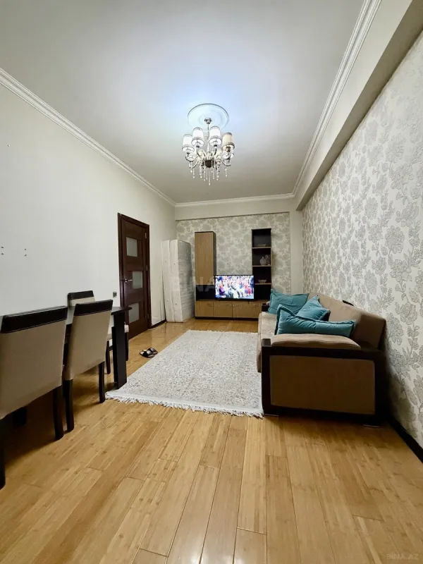 Satılır 2 otaqlı mənzil 62 m²