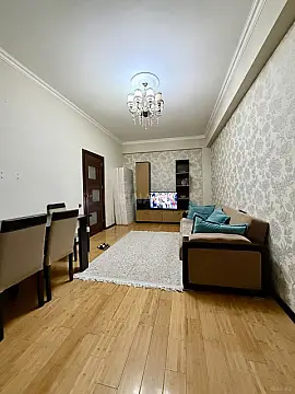 Satılır 2 otaqlı mənzil 62 m²