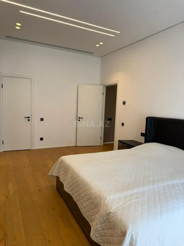 Kirayə verilir 3 otaqlı mənzil 145 m²