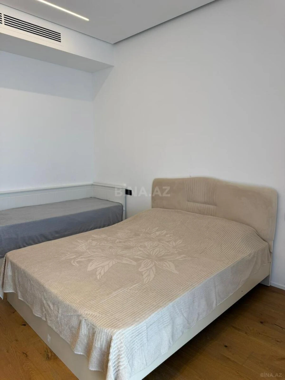 Kirayə verilir 3 otaqlı mənzil 145 m²