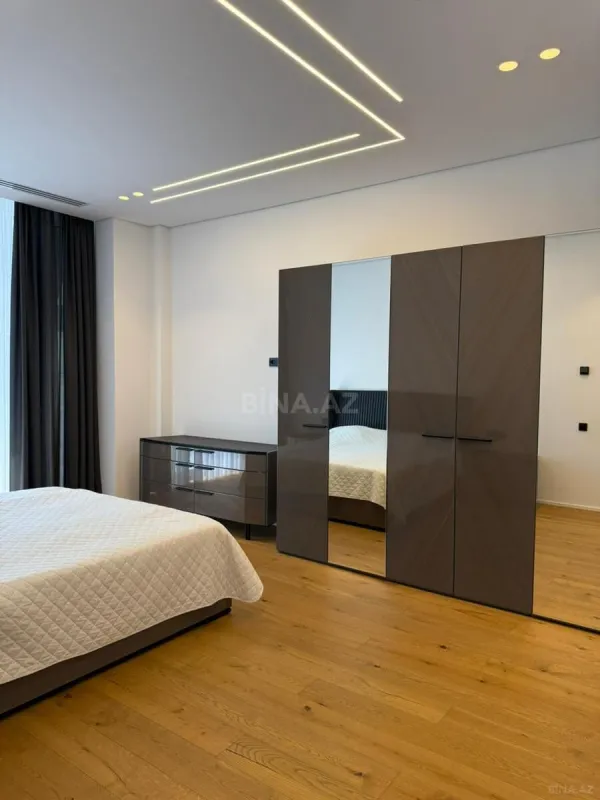 Kirayə verilir 3 otaqlı mənzil 145 m²