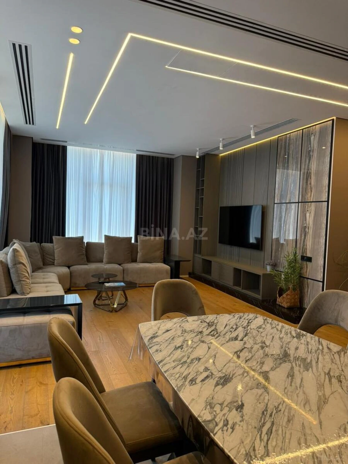 Kirayə verilir 3 otaqlı mənzil 145 m²