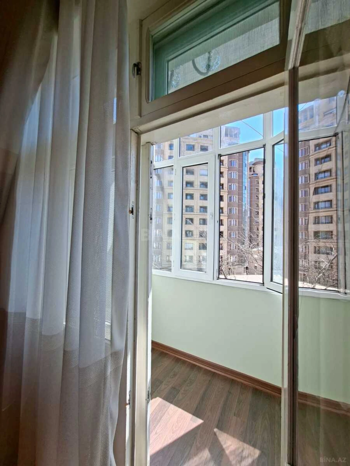Satılır 2 otaqlı mənzil 54 m²
