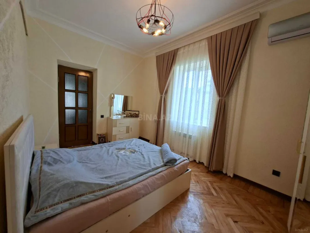 Satılır 2 otaqlı mənzil 54 m²