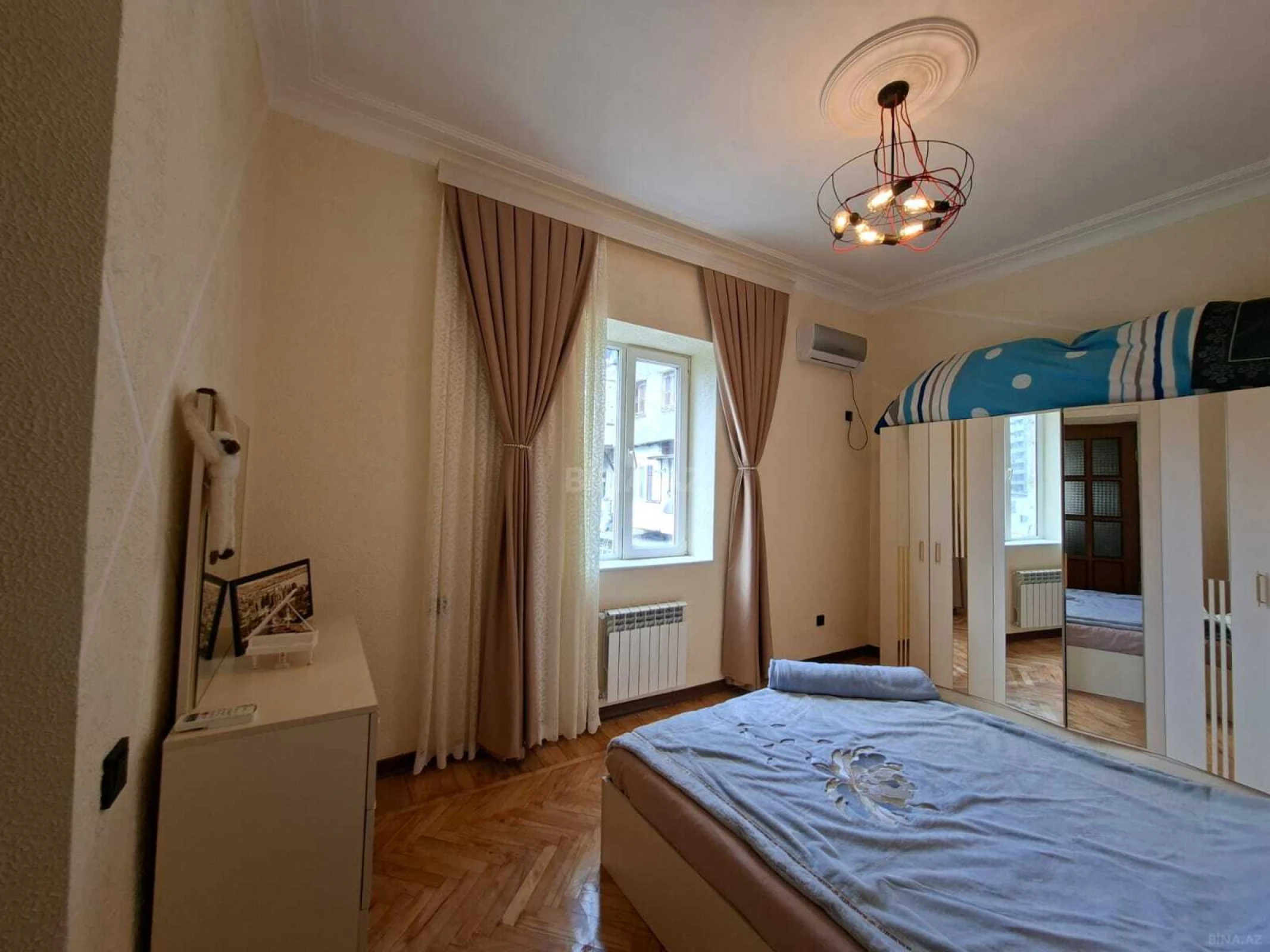 Satılır 2 otaqlı mənzil 54 m²