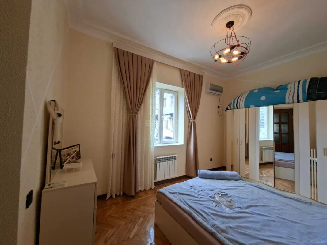 Satılır 2 otaqlı mənzil 54 m²