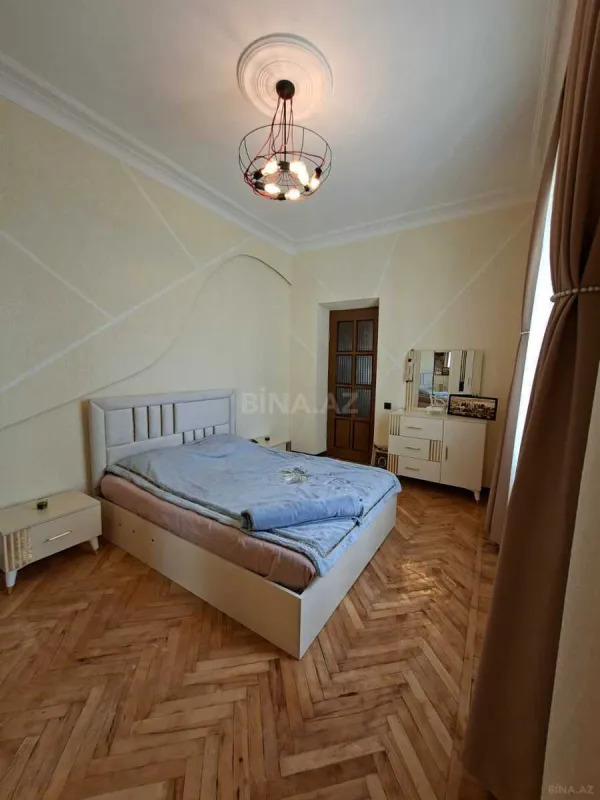 Satılır 2 otaqlı mənzil 54 m²