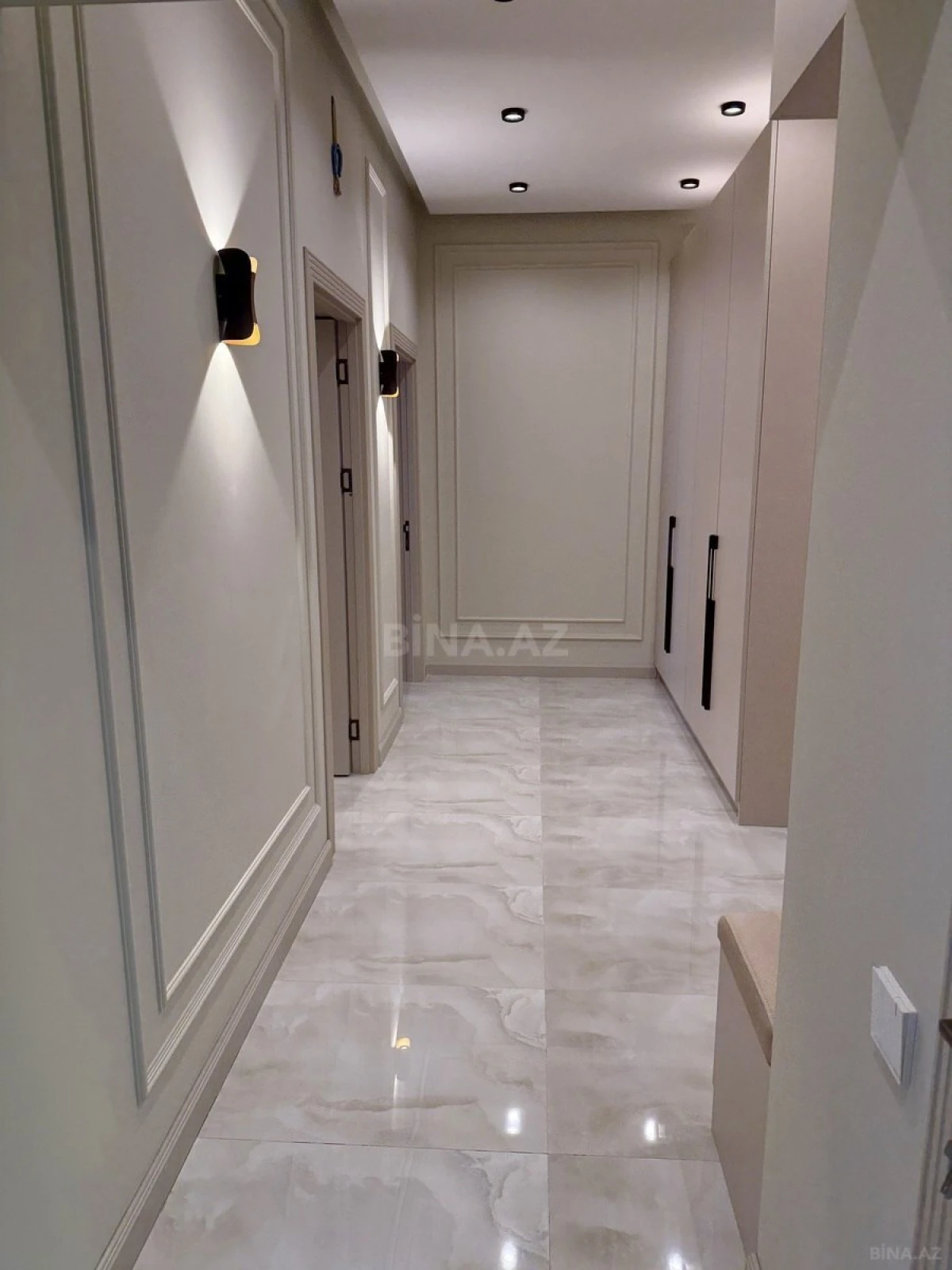 Kirayə verilir 2 otaqlı mənzil 85 m²