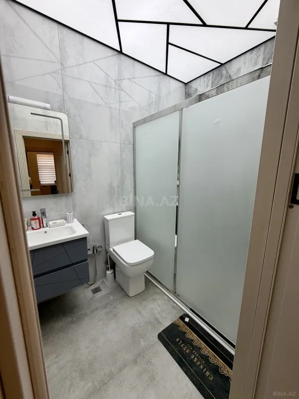 Kirayə verilir 2 otaqlı mənzil 85 m²