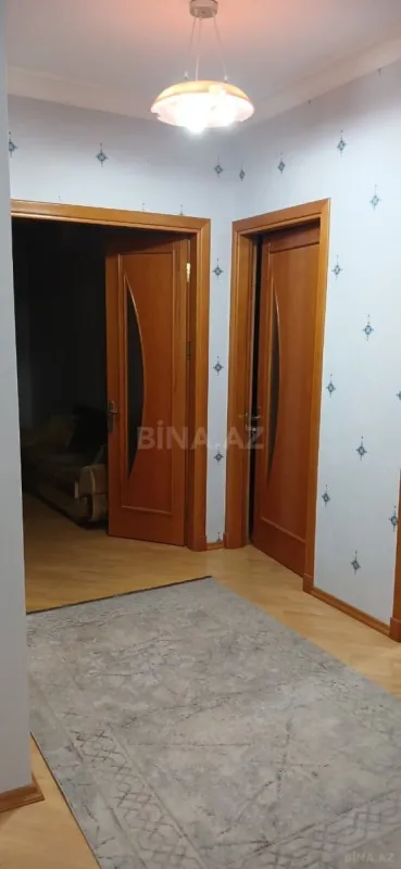 Kirayə verilir 2 otaqlı mənzil 100 m²