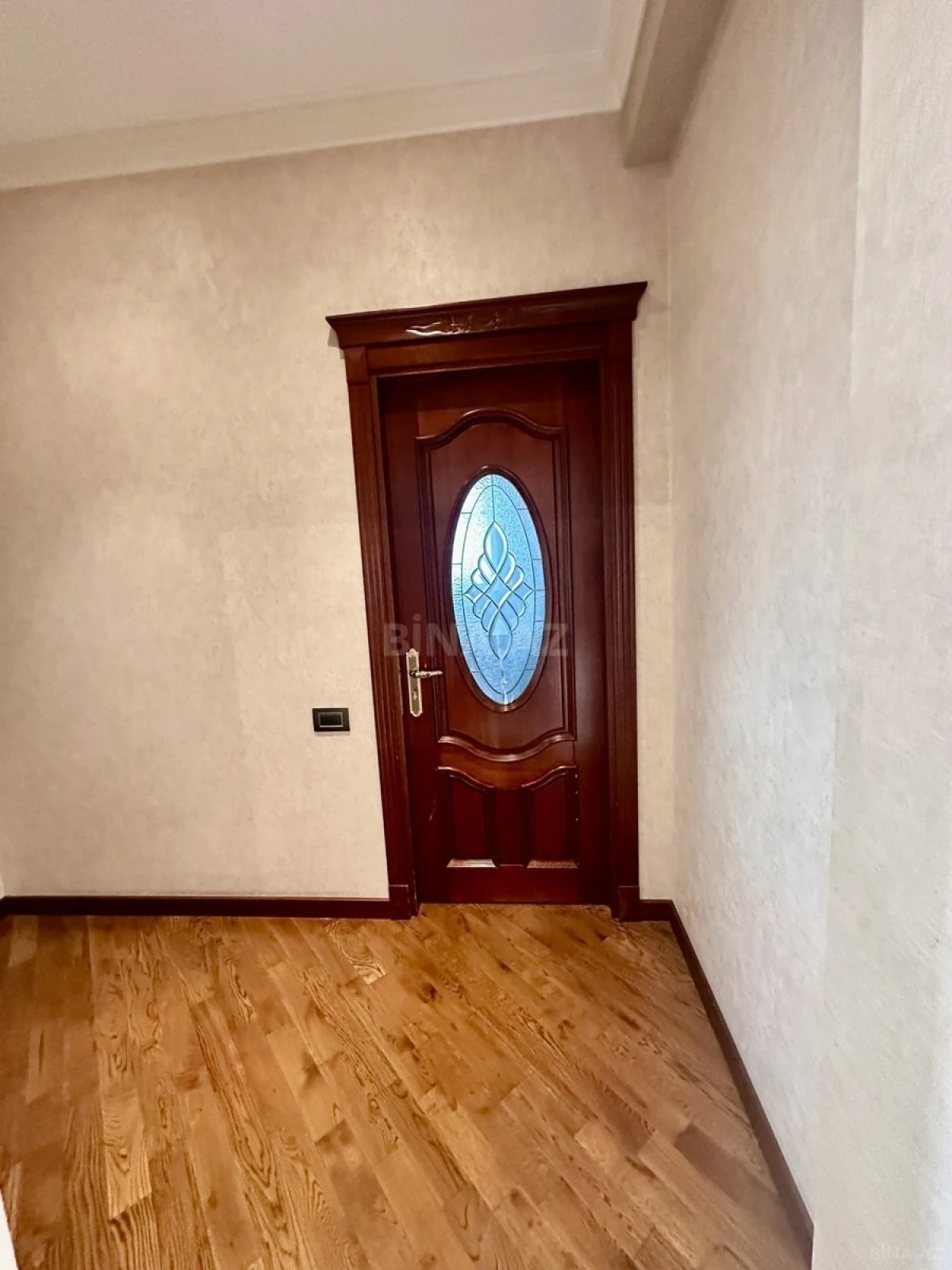 Satılır 3 otaqlı mənzil 150 m²