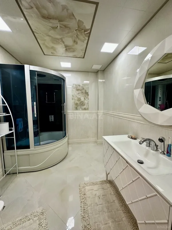 Satılır 3 otaqlı mənzil 150 m²