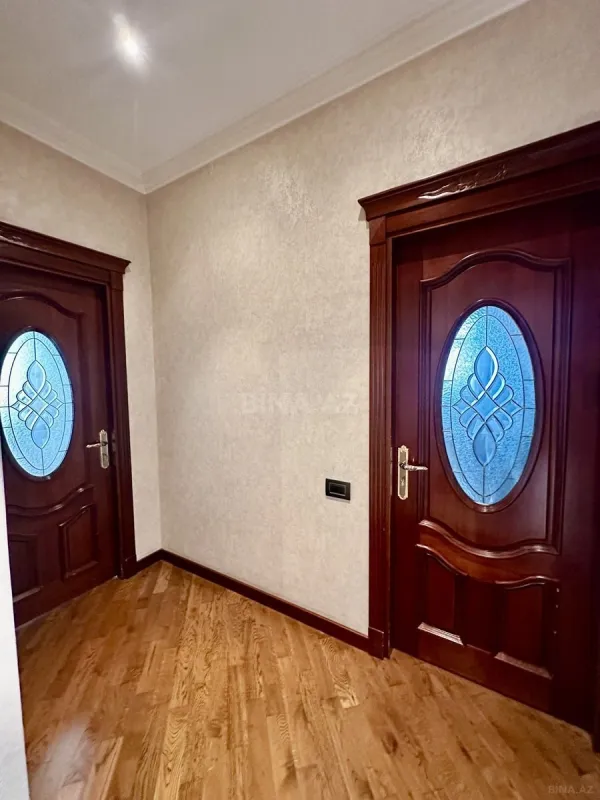 Satılır 3 otaqlı mənzil 150 m²