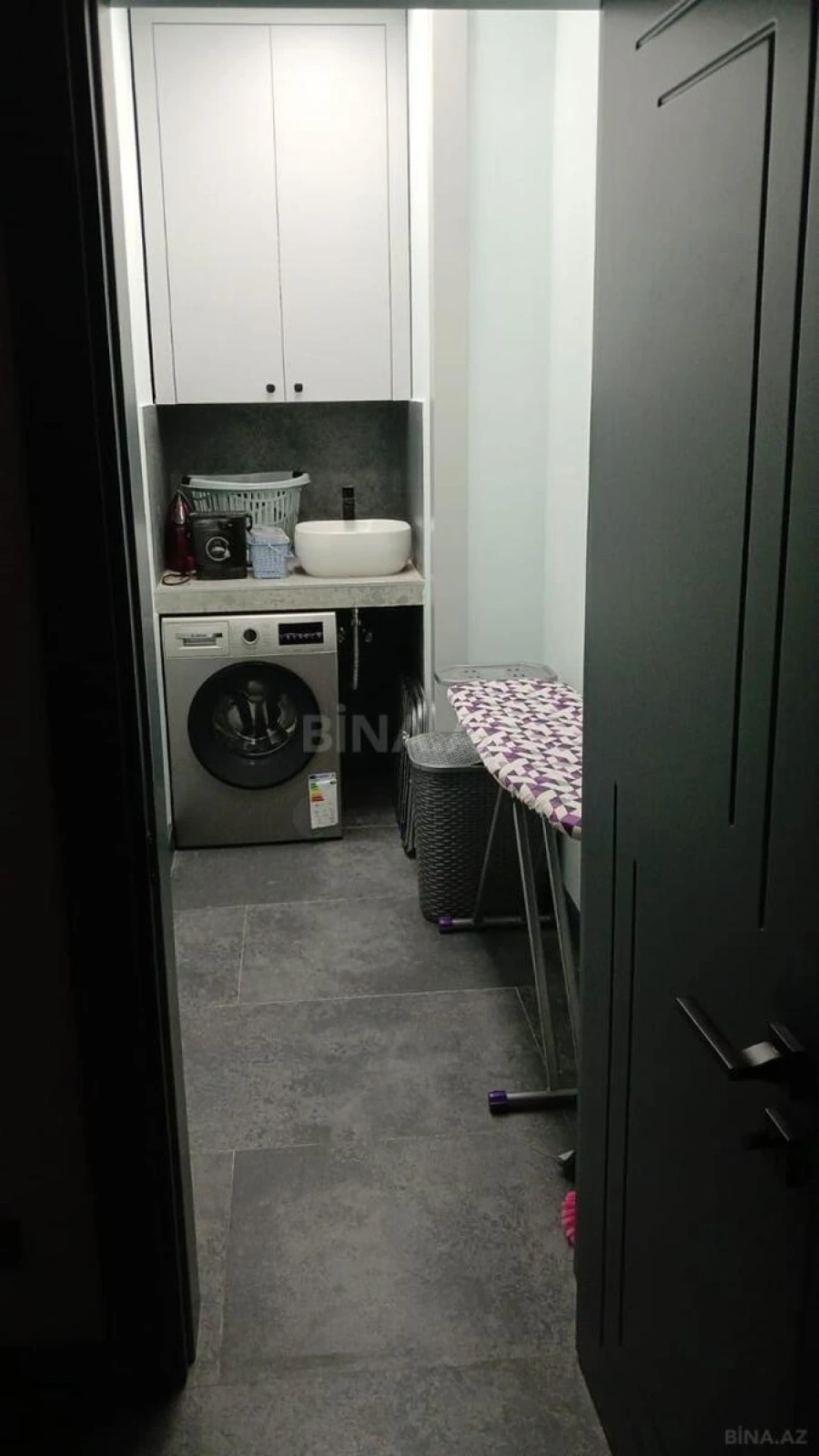 Kirayə verilir 2 otaqlı mənzil 110 m²
