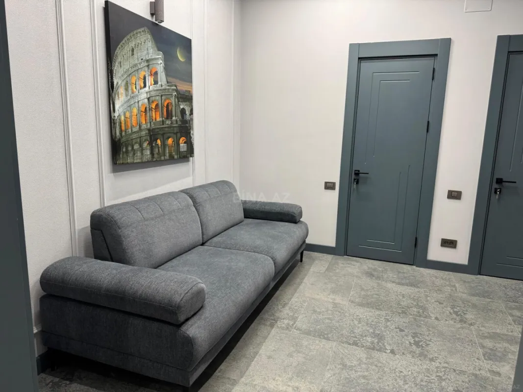 Kirayə verilir 2 otaqlı mənzil 110 m²