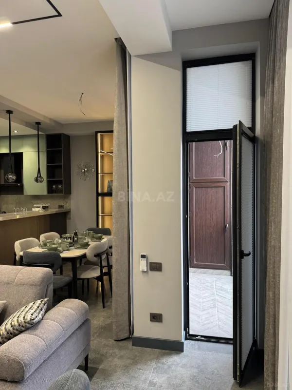 Kirayə verilir 2 otaqlı mənzil 110 m²