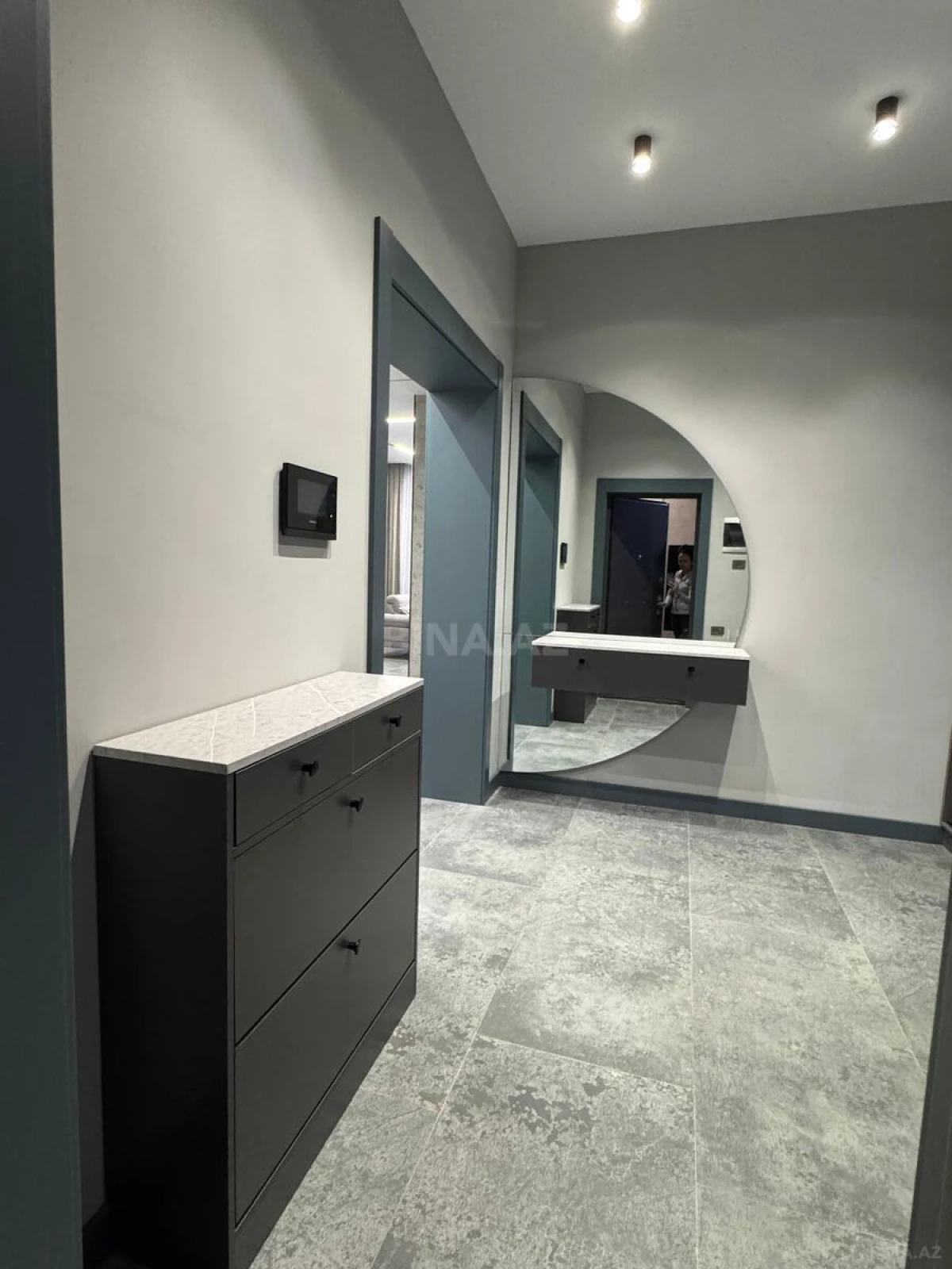 Kirayə verilir 2 otaqlı mənzil 110 m²