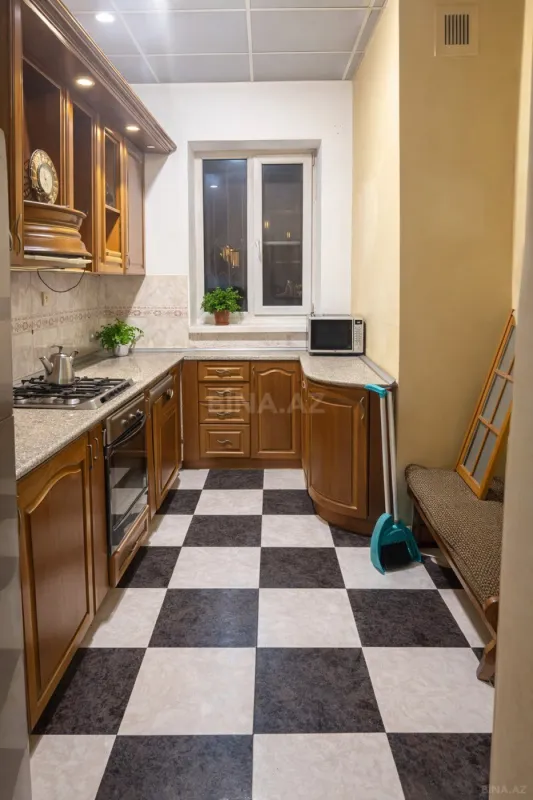 Kirayə verilir 4 otaqlı mənzil 80 m²