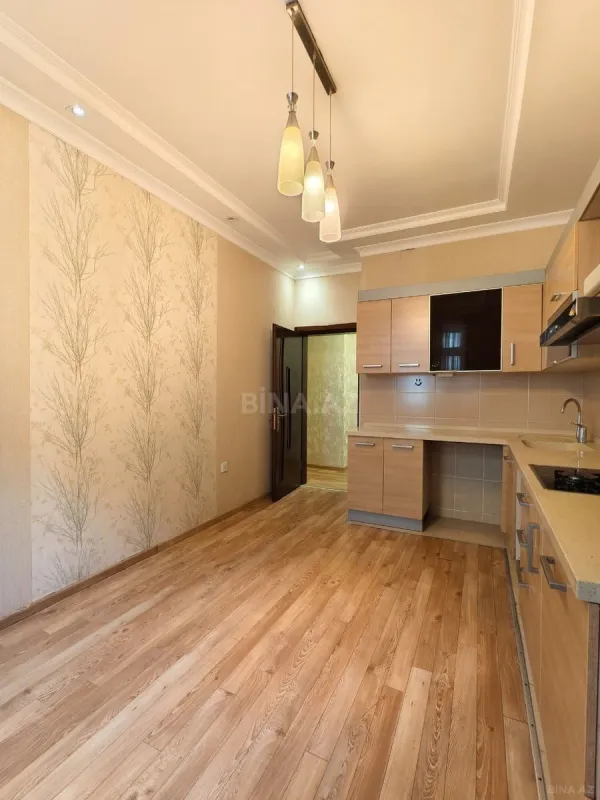 Satılır 3 otaqlı mənzil 111 m²