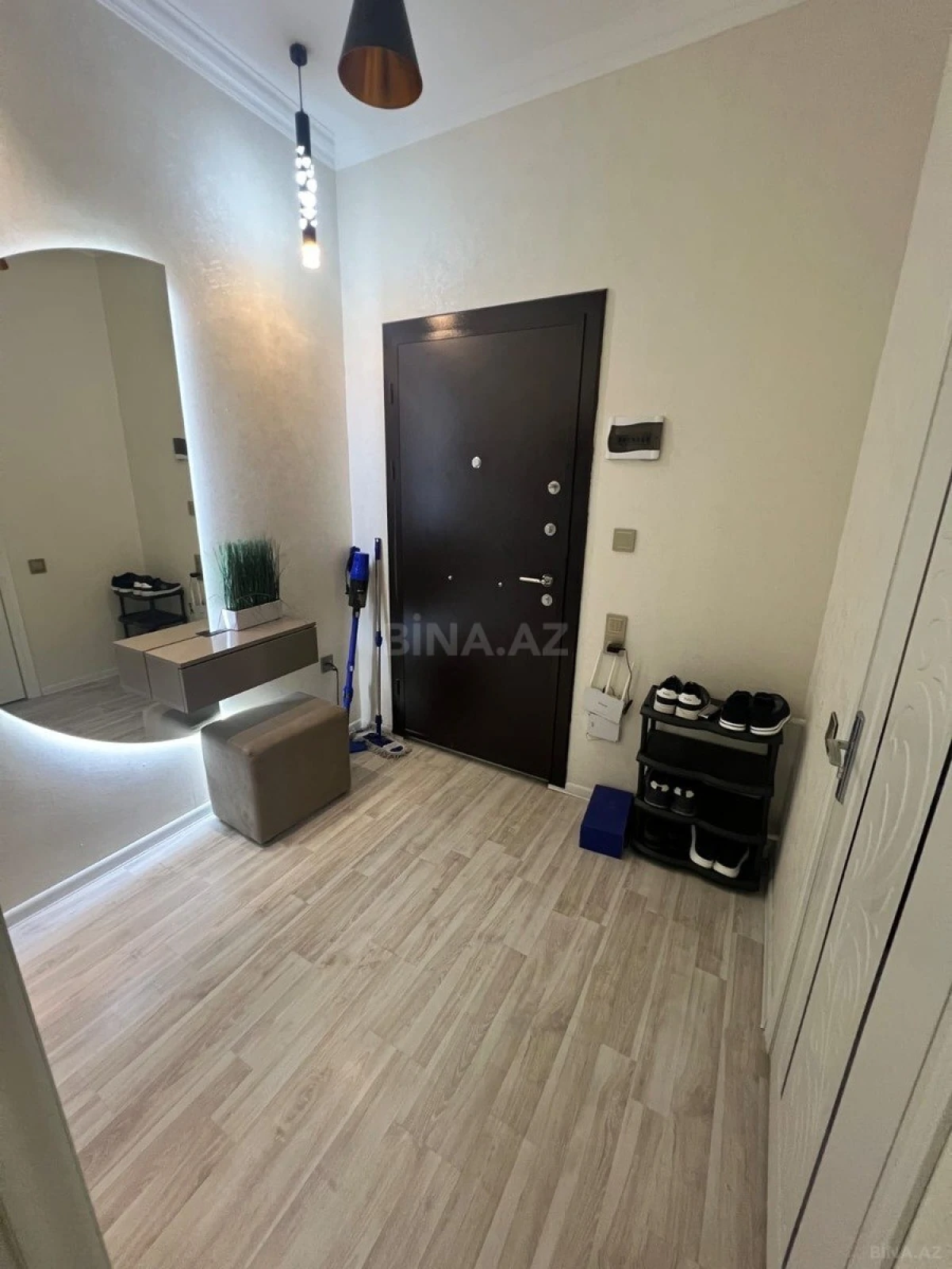 Kirayə verilir 2 otaqlı mənzil 65 m²