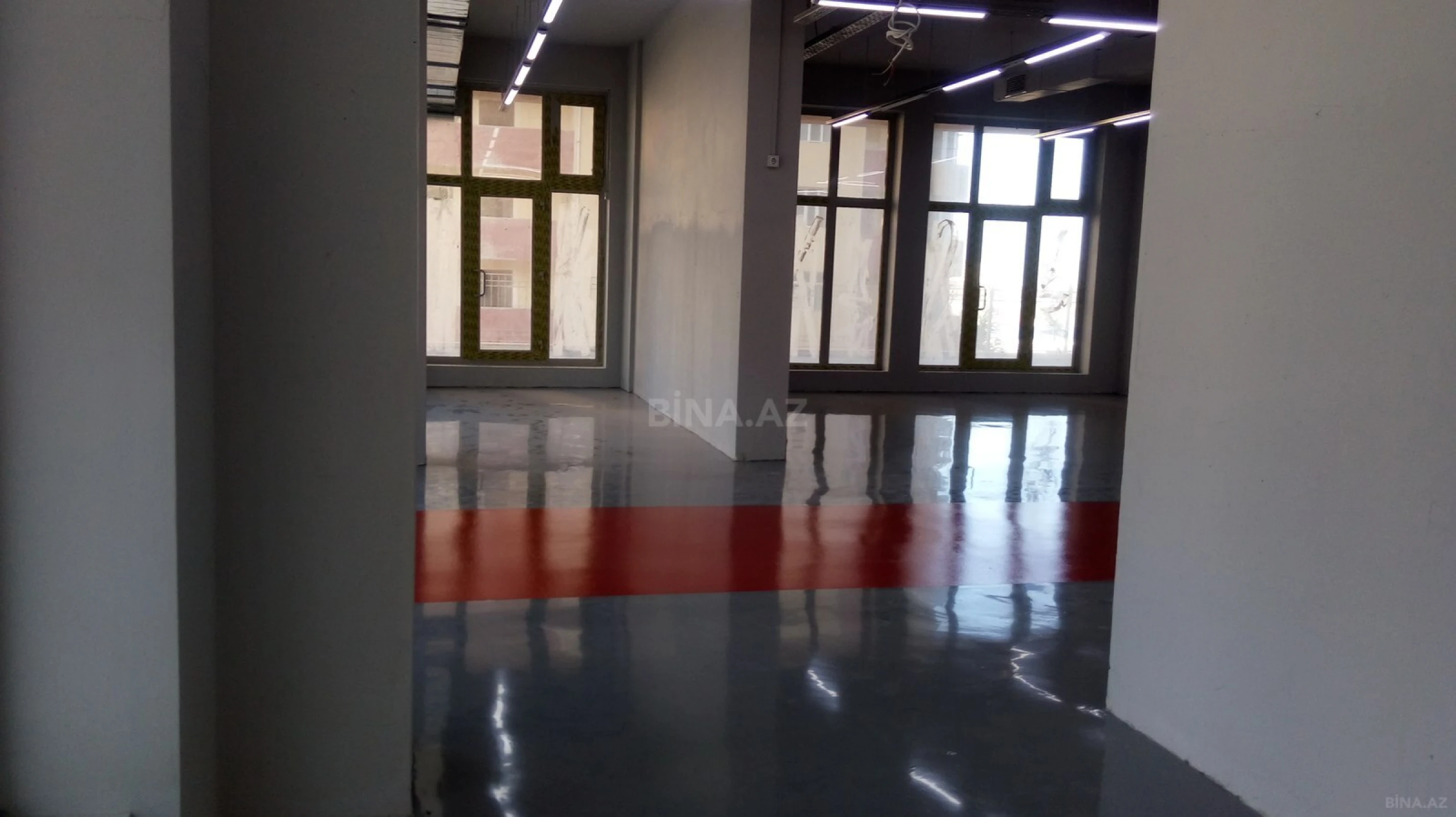 Satılır obyekt 450 m²