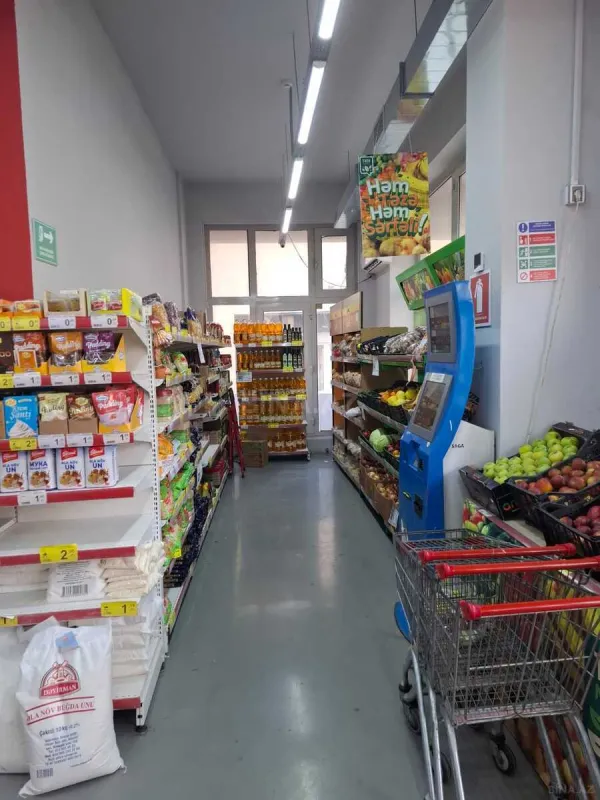 Satılır obyekt 450 m²