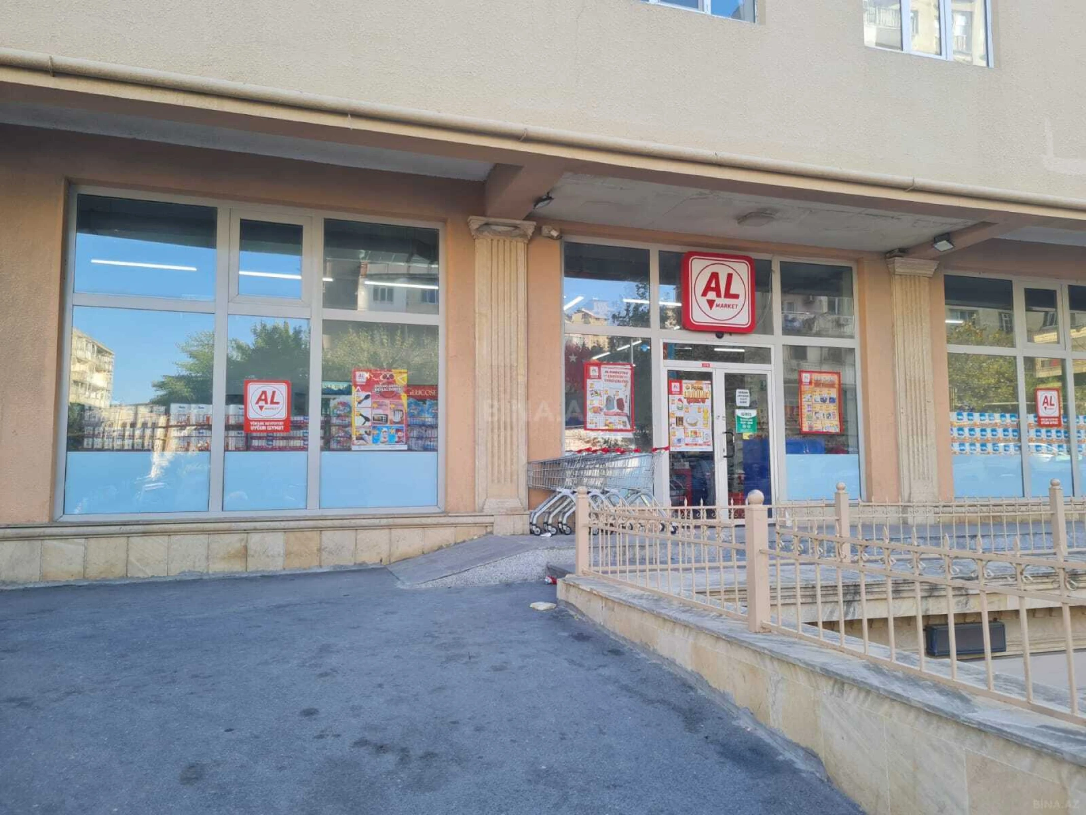 Satılır obyekt 450 m²