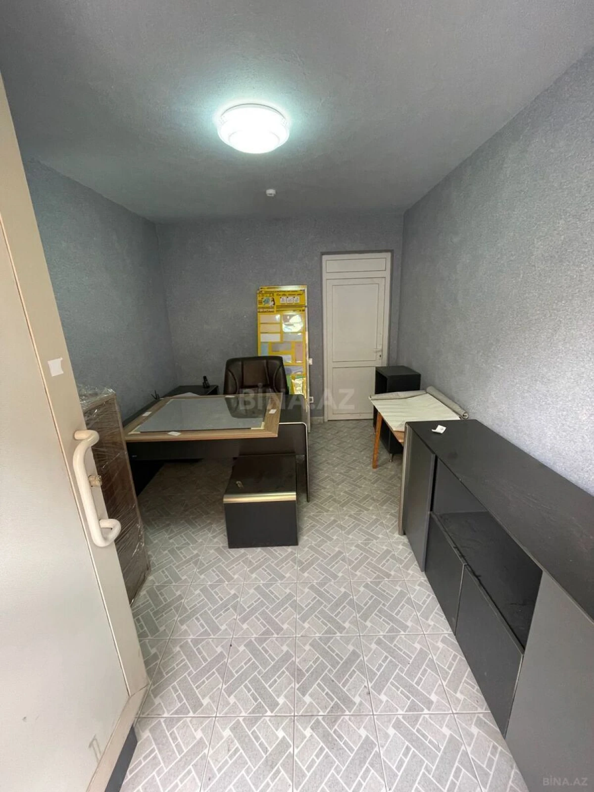 Satılır obyekt 450 m²