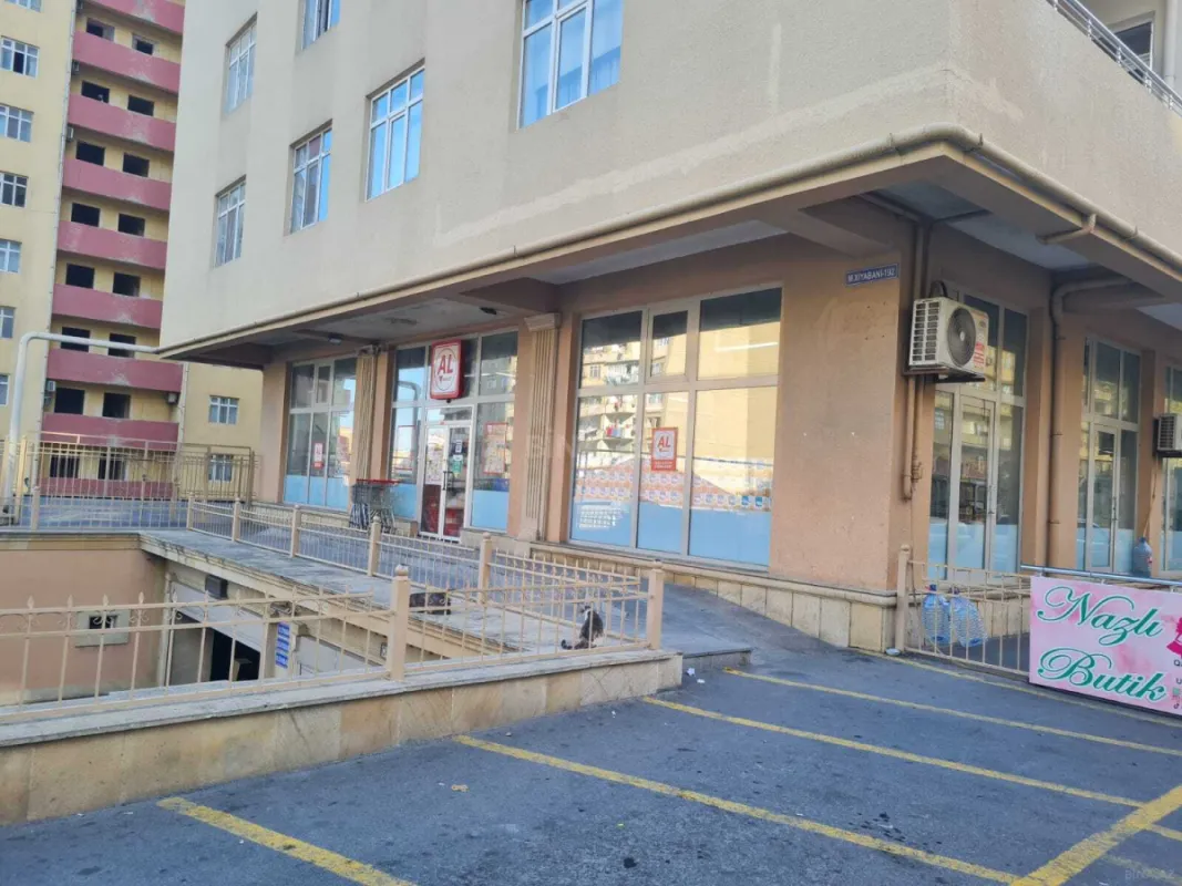 Satılır obyekt 450 m²