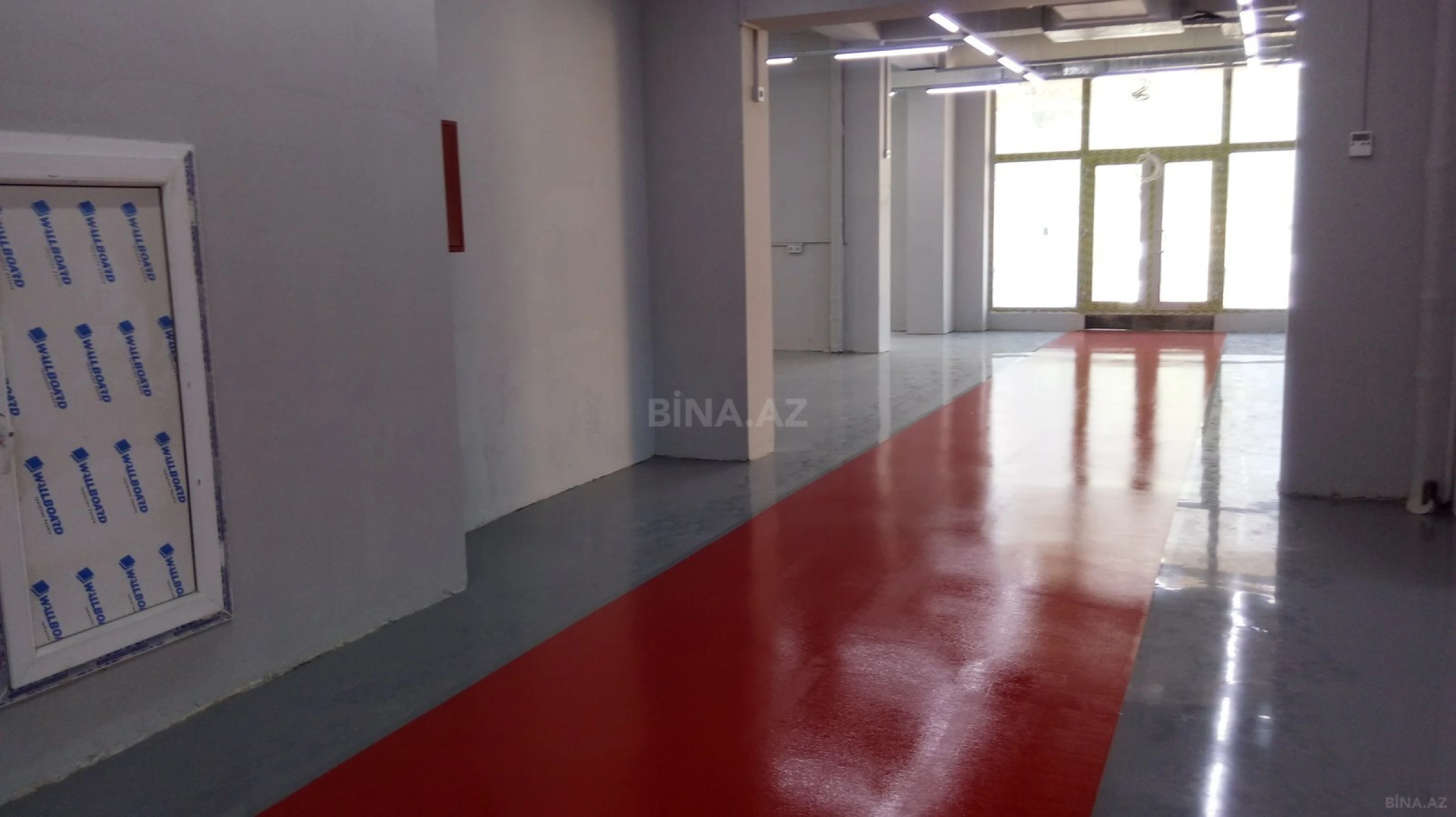 Satılır obyekt 450 m²