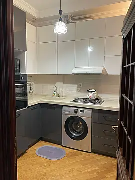 Kirayə verilir 2 otaqlı mənzil 65 m²