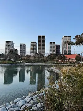 Kirayə verilir 3 otaqlı mənzil 157 m² — Bakı 3 otaq 157.00 m²