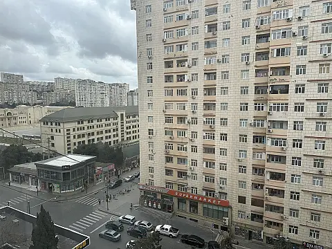 Satılır 2 otaqlı mənzil 67 m² — Bakı, Həzi Aslanov qəs. 2 otaq 67.00 m²