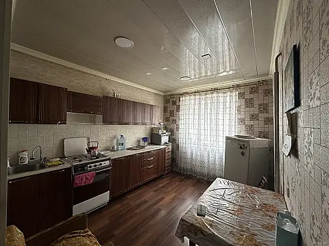 Satılır 2 otaqlı mənzil 67 m²